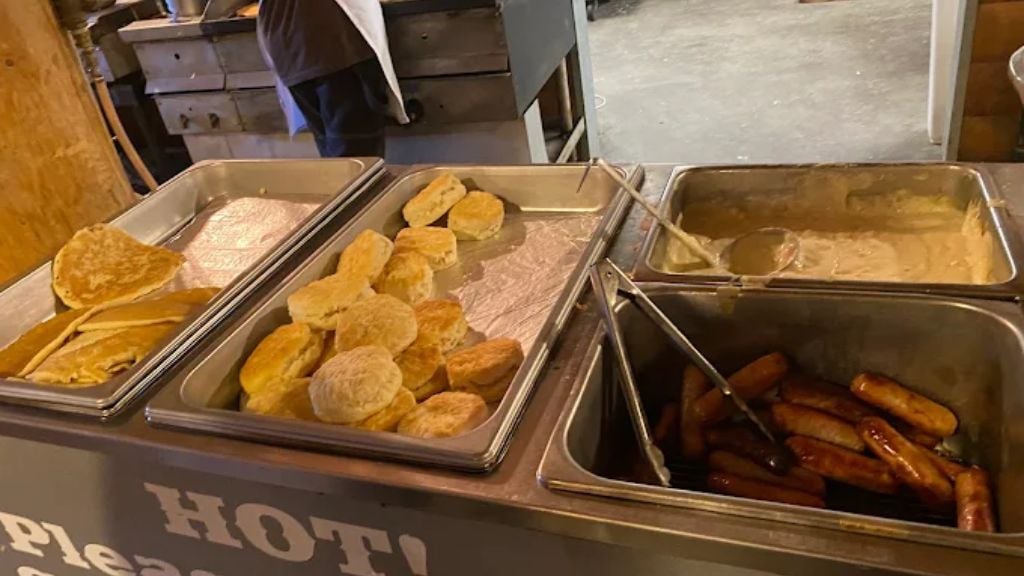 breakfast items offered at the fort hays chuckwagon